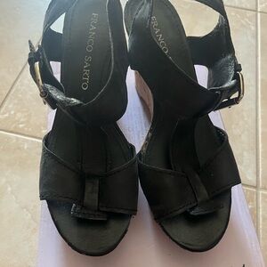 Franco Sarto Black T-strap Wedge Sandals